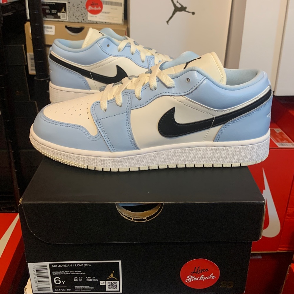 Nike Air Jordan 1 Low Ice Blue Black White UNC Shoes 554723-401 (GS) Youth